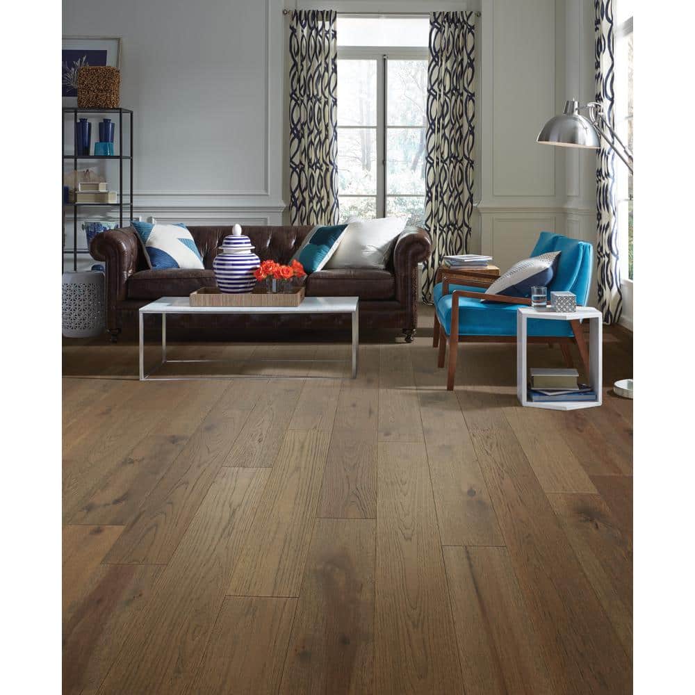 Shaw Belvoir Romanesque Hickory 9/16 in. T X 7.5 in. W Tongue and Groove Engineered Hardwood Flooring (31.09 sq.ft./case)