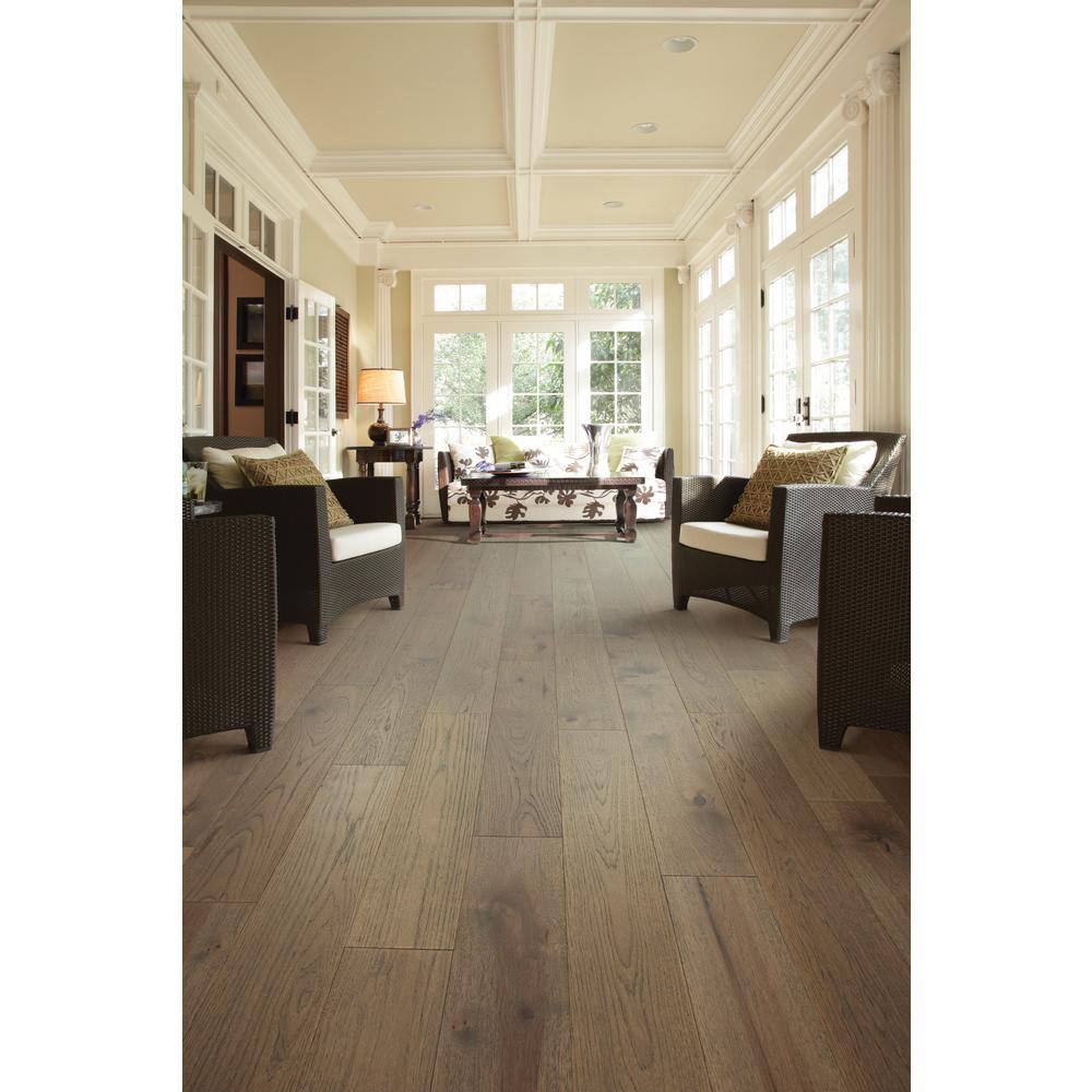 Shaw Belvoir Romanesque Hickory 9/16 in. T X 7.5 in. W Tongue and Groove Engineered Hardwood Flooring (31.09 sq.ft./case)