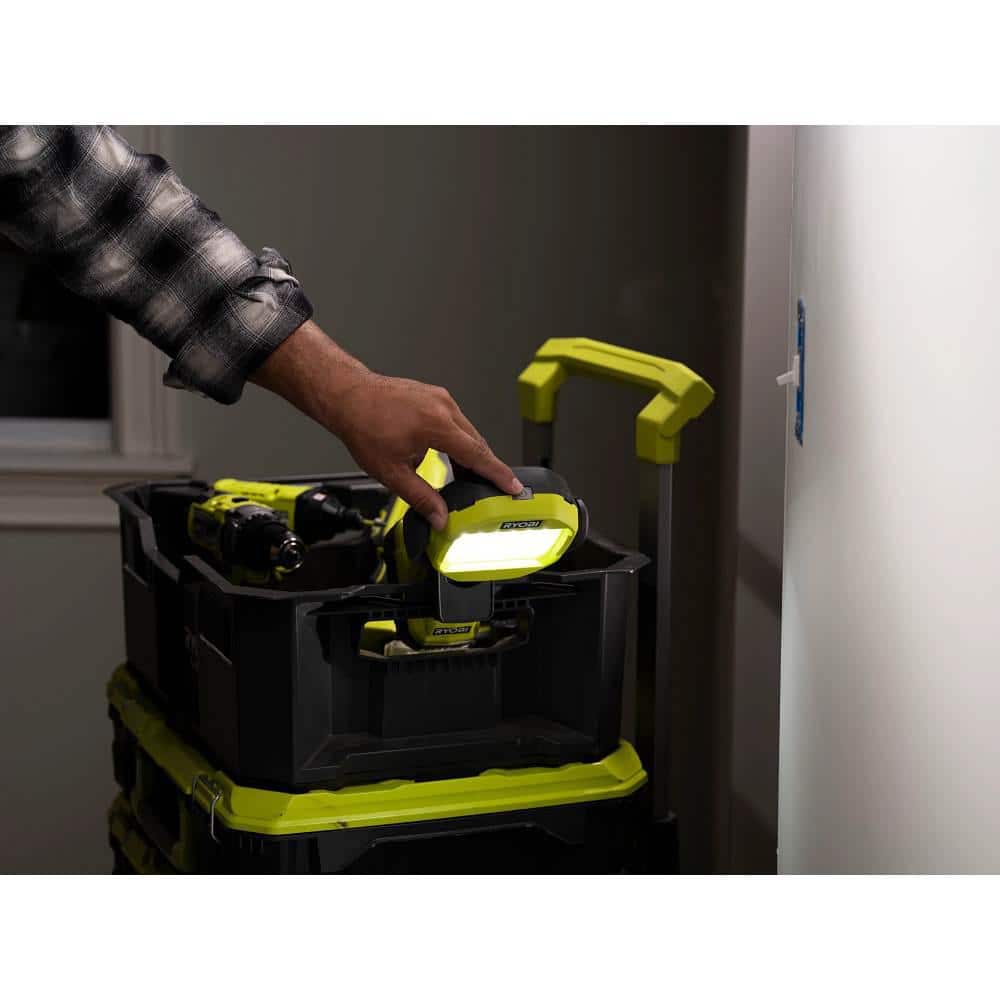 RYOBI ONE+ 18V Cordless LED Clamp Light (Tool Only)