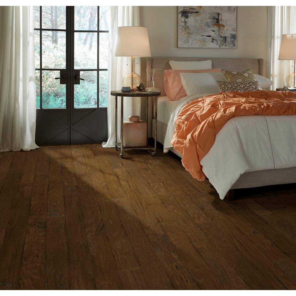 Shaw Western Saddle Hickory 3/8 In. T X 5 in. W Click-Lock Scraped Engineered Hardwood Flooring (29.49 sq.ft./case)