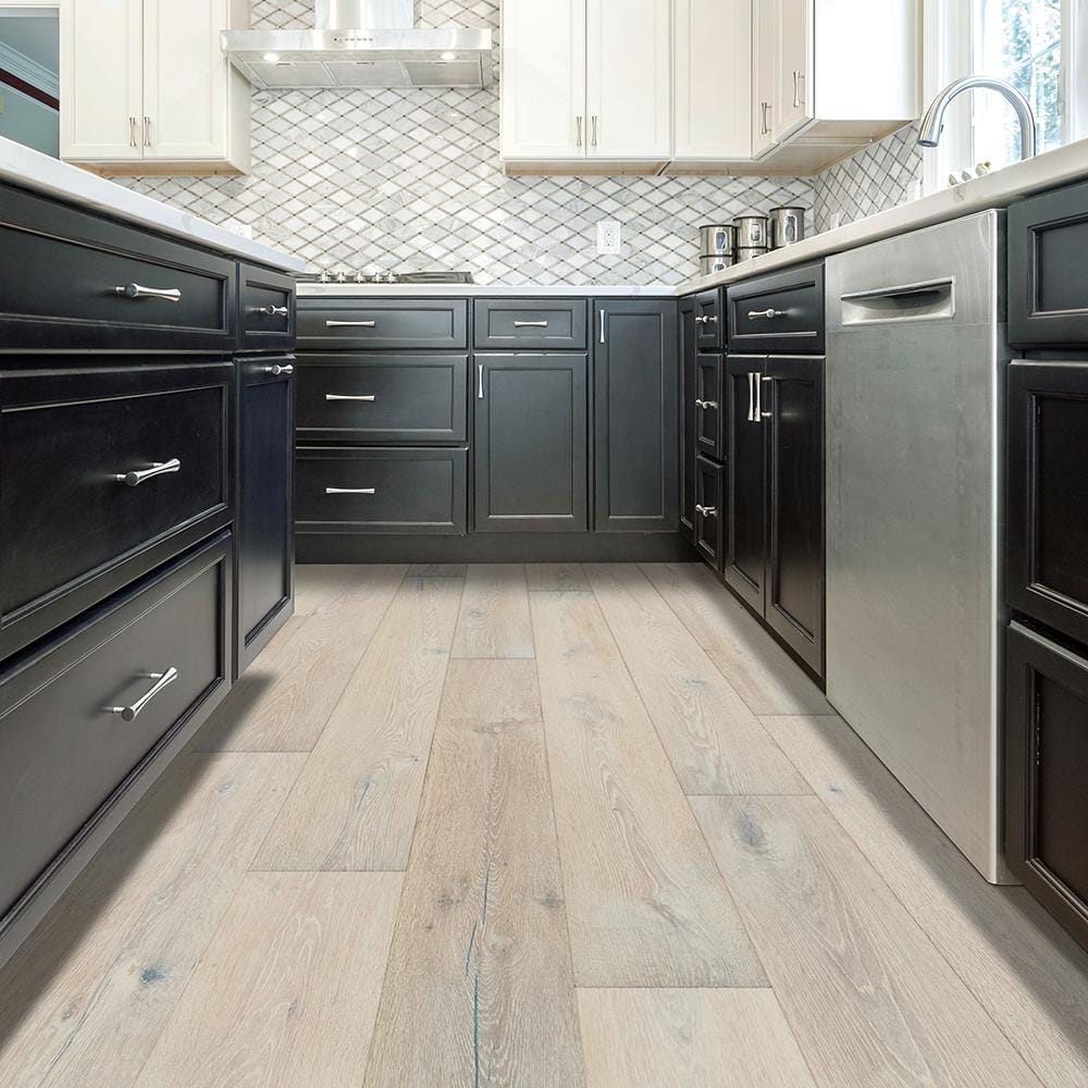 Lifeproof Shining River Oak 2/7 in. T x 6.5 in. W Click Lock Engineered Hardwood Flooring (19.5 sq.ft./case)