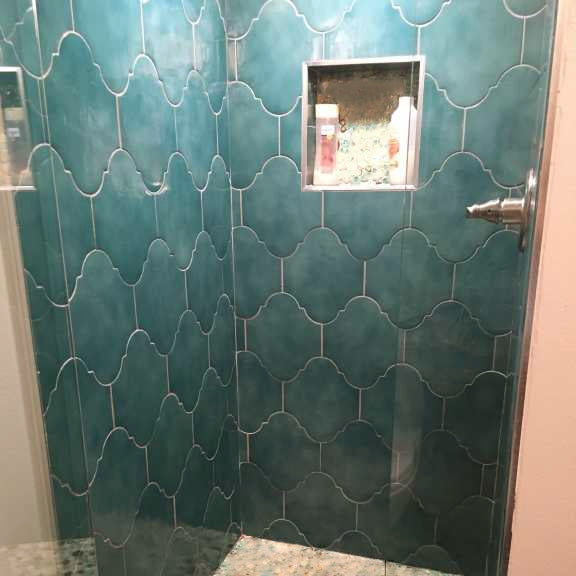 Cavallo Fiji Blue 8x10 Arabesque Glossy Porcelain Tile - Lux Tile