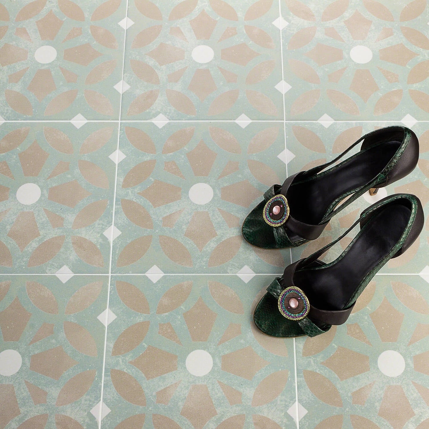 Bella Louvre Green Matte Porcelain Tile - 9x9 Inches