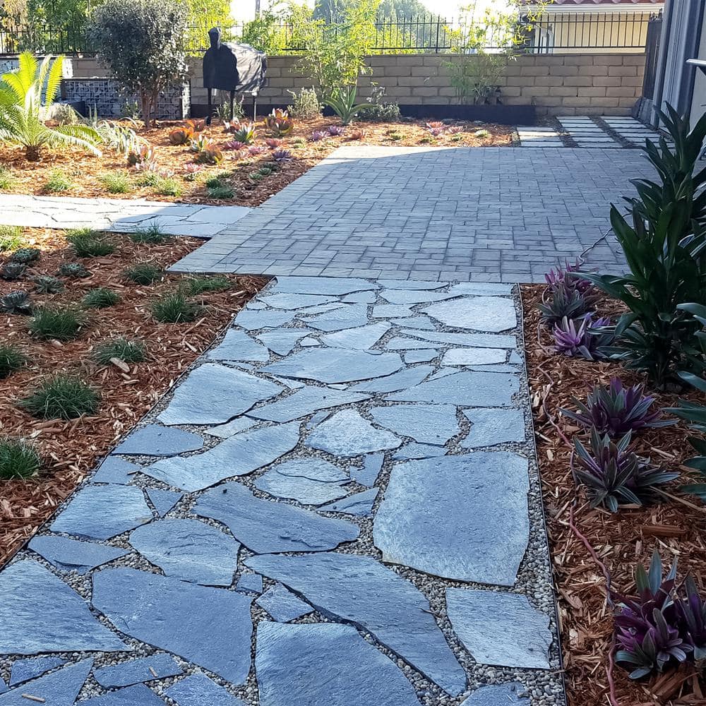 Southwest Boulder & Stone 16 in. x 12 in. x 2 in. 120 sq. ft. Storm Mountain Natural Flagstone for Landscape, Gardens and Pathways