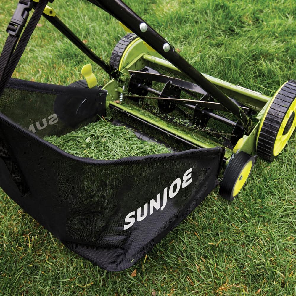 Sun Joe Mow Joe 18 in. Manual Push Walk Behind Reel Mower with Catcher