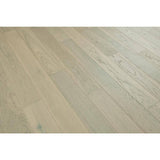 Bruce Time Honored Sunkissed Latte Wh Oak 3/8 in. T x 5 in W T+G Wire Brushed Engineered Hardwood Flooring (26.58 sq. ft/ctn)
