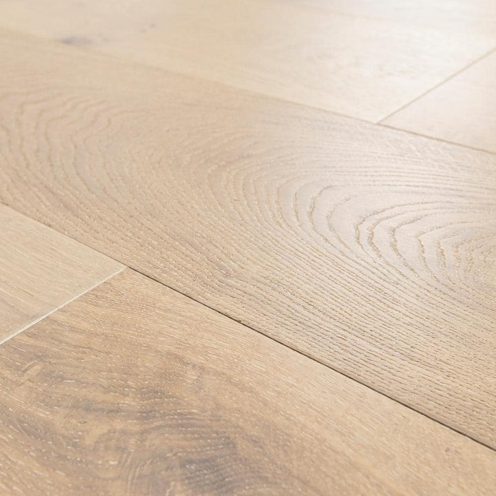 MSI Tustin Grove White Oak XXL 5/8 in. T x 9.45 in. W Tongue and Groove Engineered Hardwood Flooring(1363.92 sq. ft./pallet)