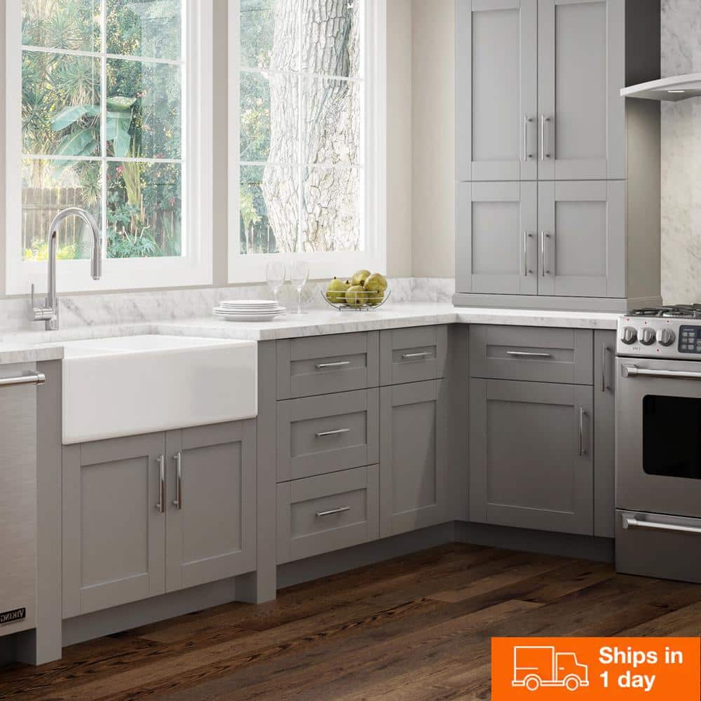 Contractor Express Cabinets Arlington Veiled Gray Plywood Shaker Stock Assembled Pantry Kitchen Cabinet Soft Close 18 in W x 24 in D x 84 in H