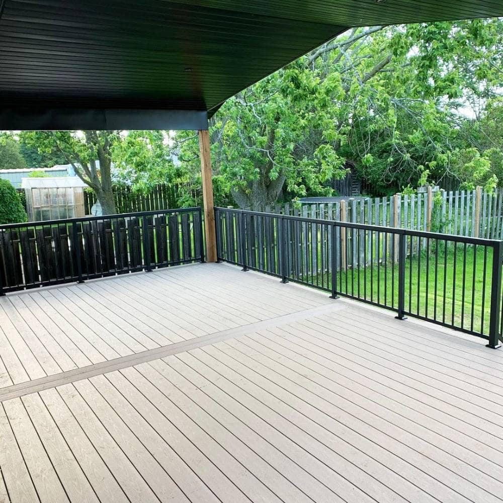 Vista 36 in. H x 2 in. W Black Aluminum Level Rail 90° Corner Post for Railing Kit