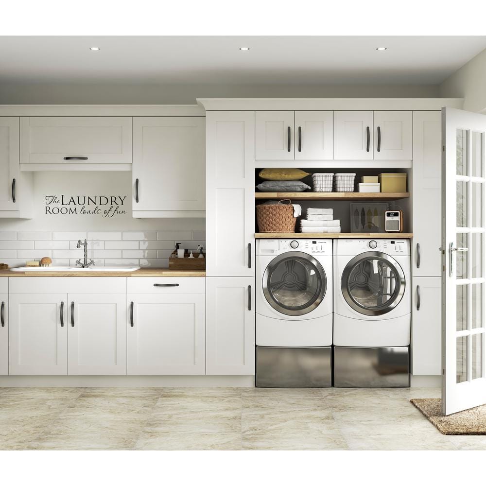 J COLLECTION Wallace Painted Warm White Shaker Assembled Wall Kitchen Cabinet with Full Height Doors (24 in. W x 20 in. H x 14 in. D)