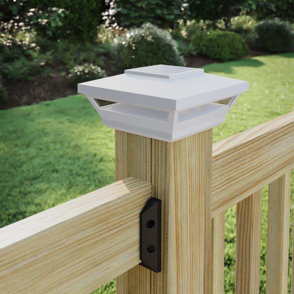 Deckorators Omni Multi-Fit White Solar Lamp