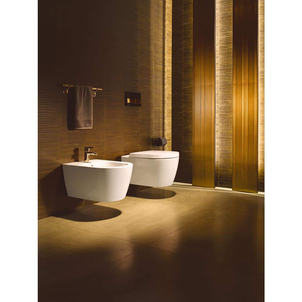 Duravit ME by Starck Wall-Mounted Bidet in White with Vertical Spray