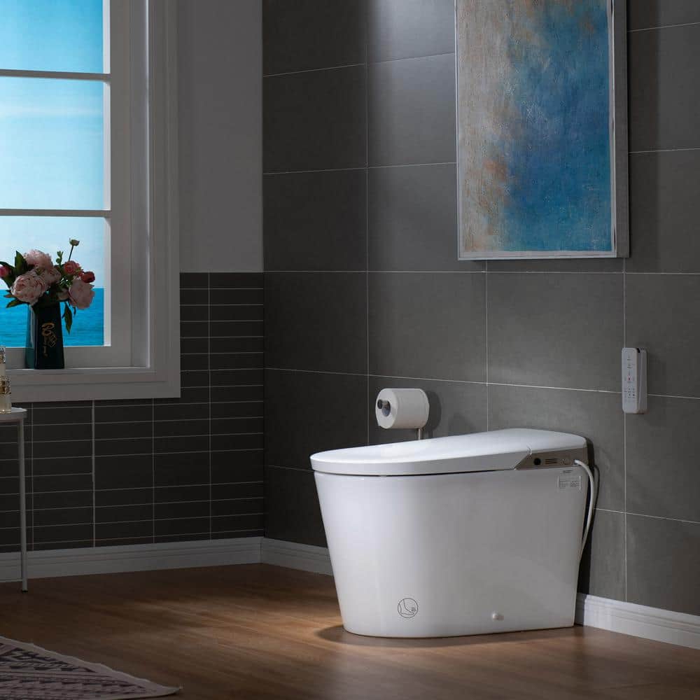 WOODBRIDGE Elongated Smart Bidet Toilet with Auto Features in White
