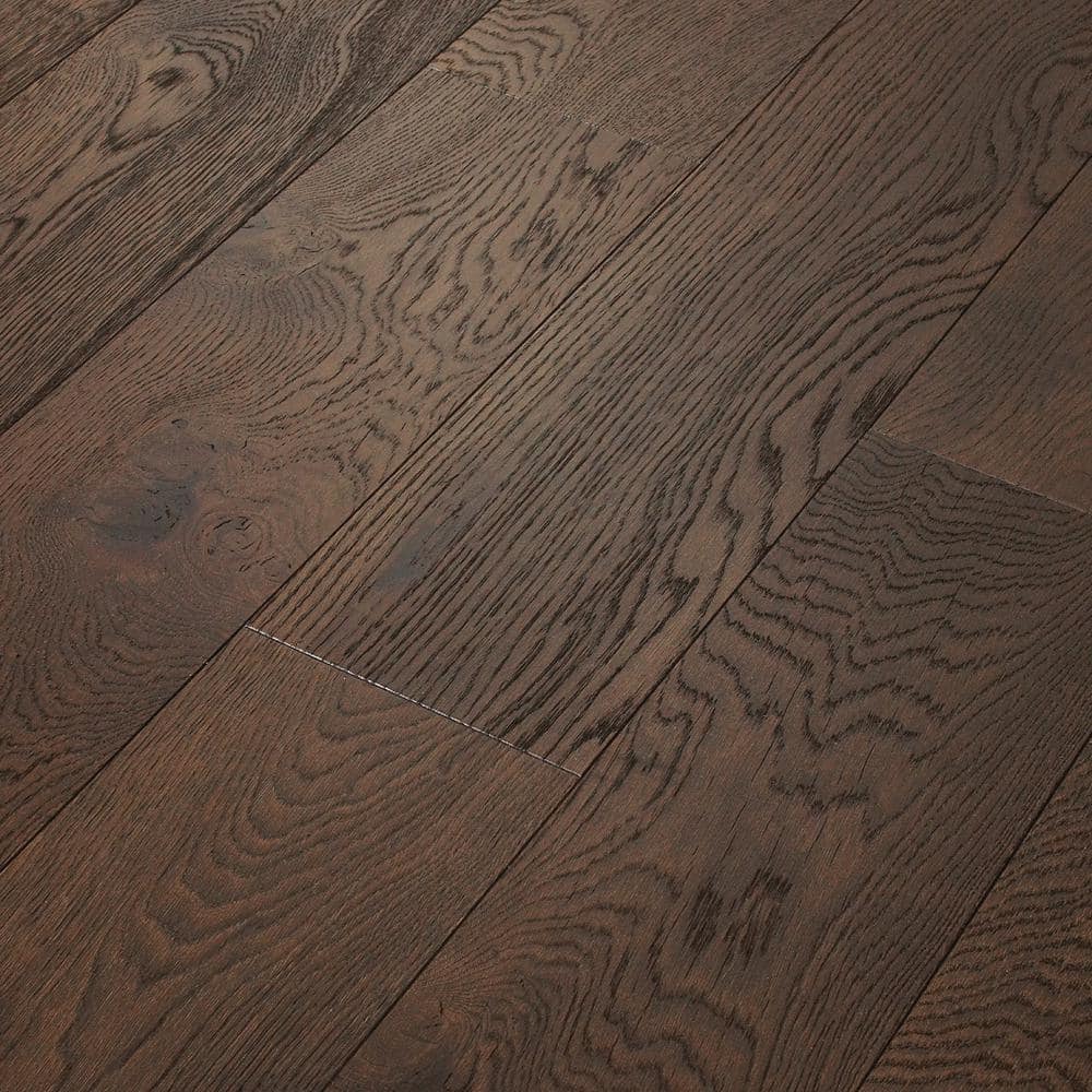Shaw Richmond Winchester White Oak 9/16 in. T X 7.5 in. W Tongue and Groove Engineered Hardwood Flooring (31.09 sq.ft./case)