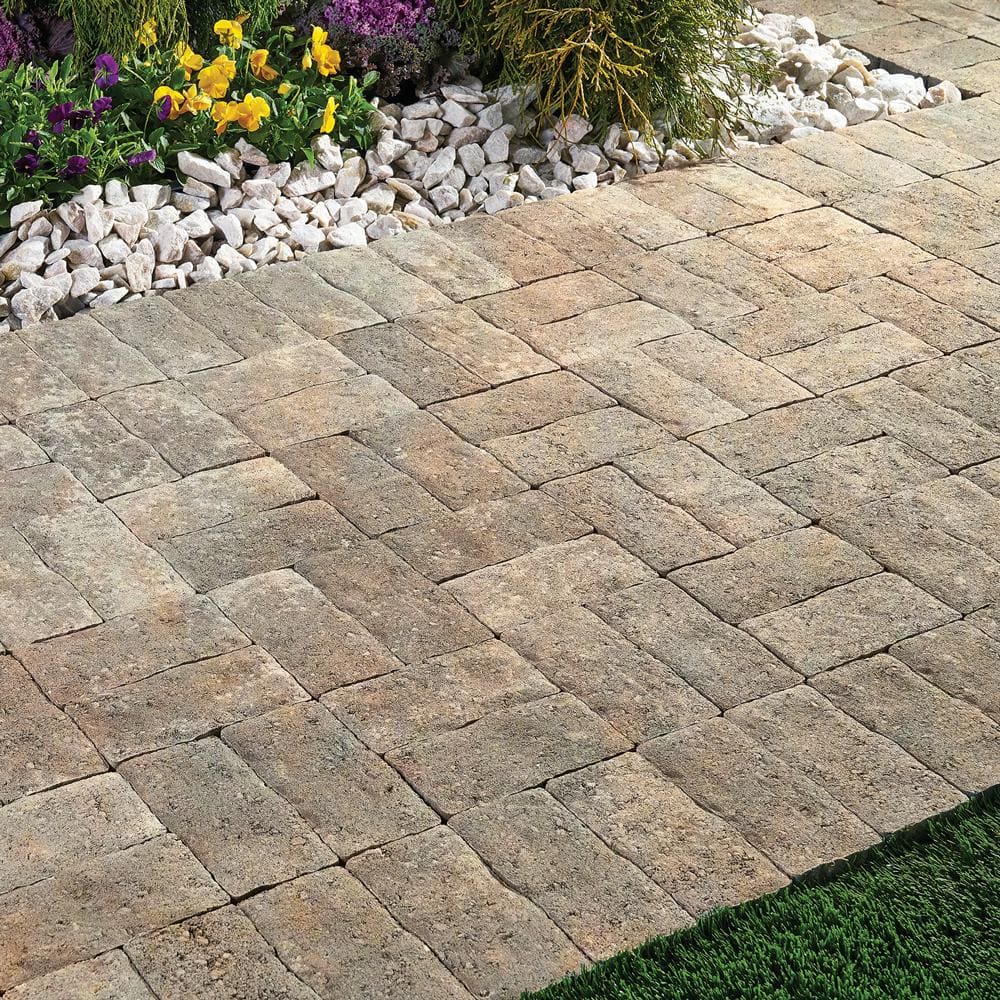 Pavestone Clayton 7 in. L x 3.5 in. W x 1.77 in. H Winter Blend Concrete Paver (840-Pieces/143 sq. ft./Pallet)