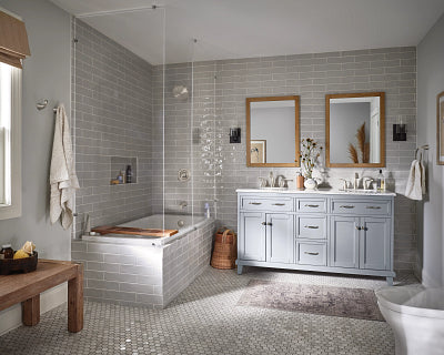 Moen Oxby Spot Resist Brushed Nickel 1‑Handle Tub/Shower Faucet with Valve